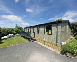 Lilac Lodge