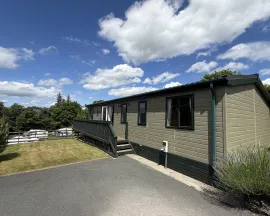 Lilac Lodge